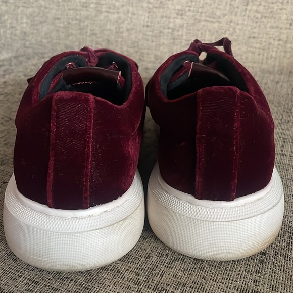 Karl Lagerfeld Velvet Dark Red Fall Sneakers Size 9.5 - Picture 7 of 15